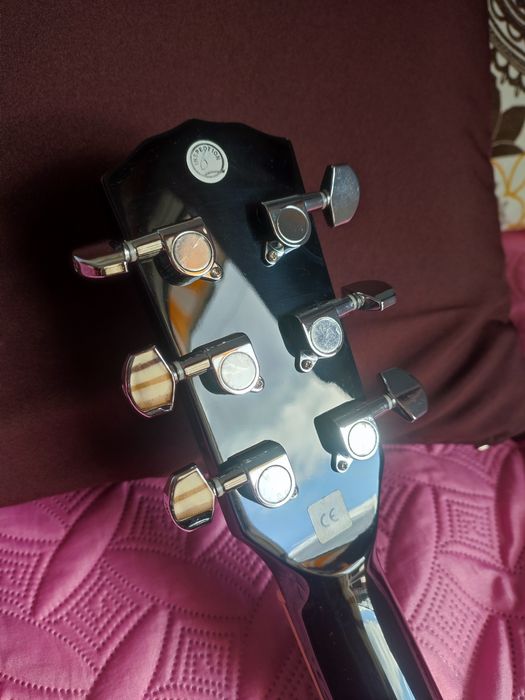 Fender Electro Acústica T-Bucket 300 CE