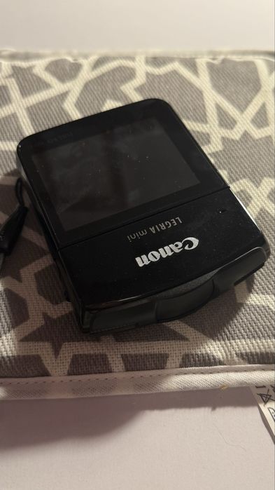 Camara Canon legria mini （Excelente Estado）