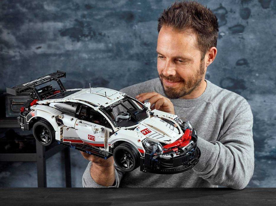 ‼️1580 деталей‼️ Конструктор Porsche 911 RSR (42096)