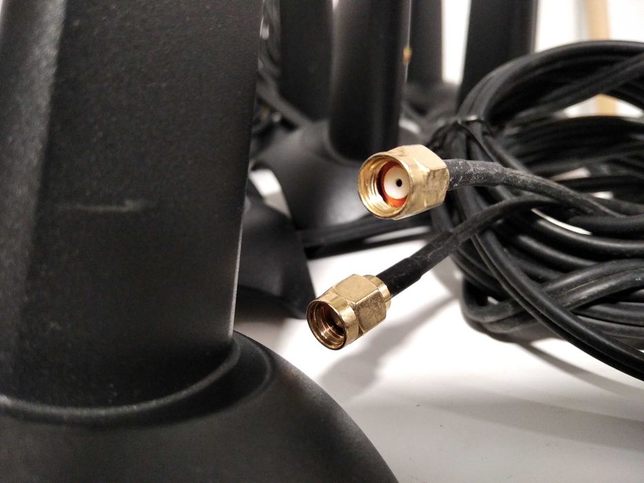 Antenas wifi com 2 ligações