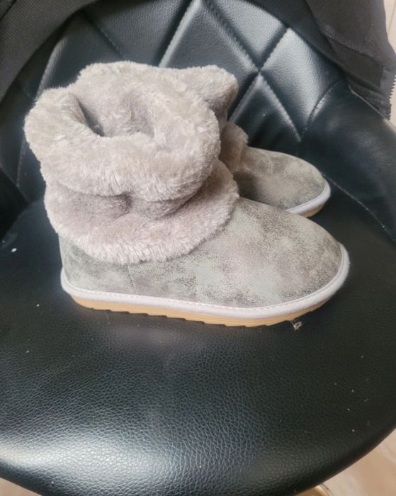 Buty ocieplane dla dziewczynki