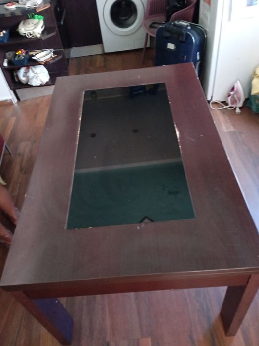 Mesa semi nova castanha
