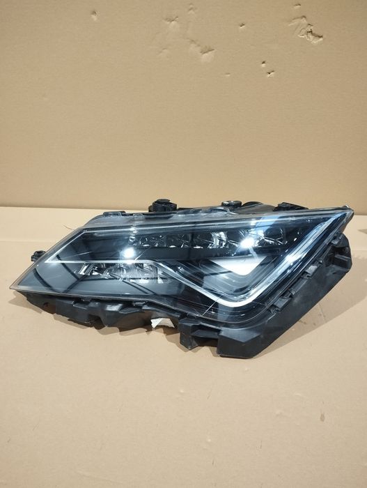 Farol SEAT Leon 5f Facelift