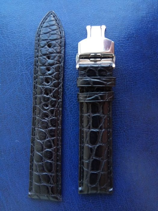 Черный ремешок с серебристой застежкой из натуральной кожи крокодила