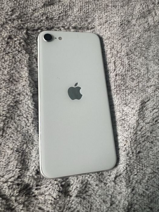 Iphone SE 64GB bem estimado ios 26.2