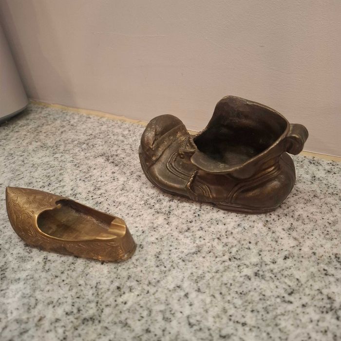 Popielniczka w kształcie buta. Prl retro vintage