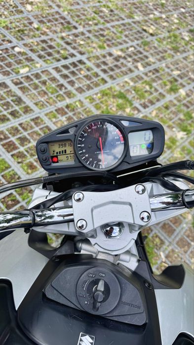 Suzuki GSR 600 с документами