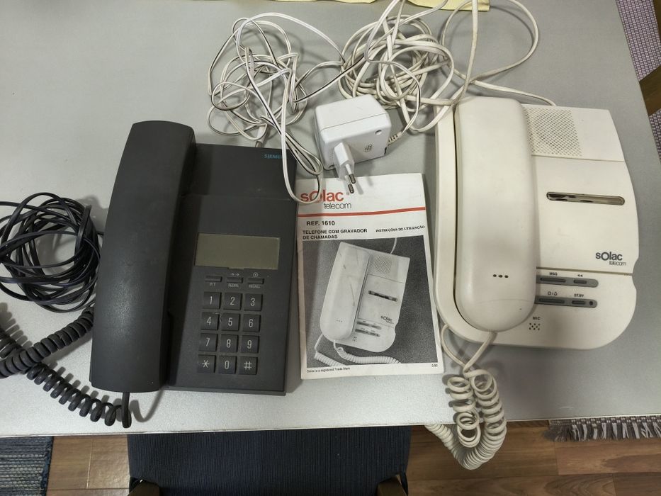 Telefones antigos a funcionar