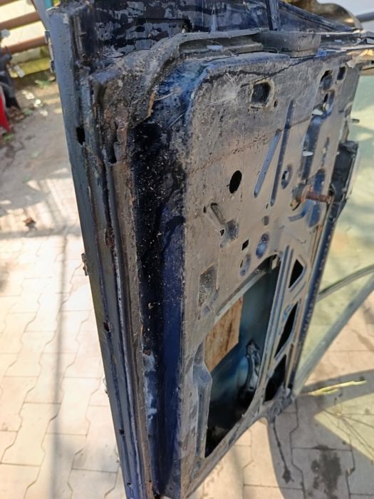 Drzwi Mercedes W124 Sedan Tył prawe