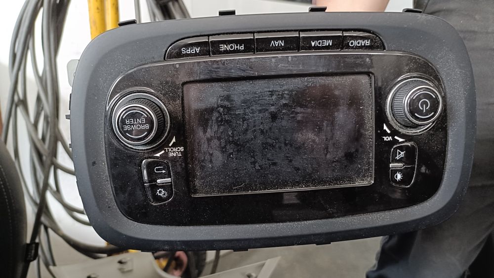 Radio Fiat 500x  REF:07356051050