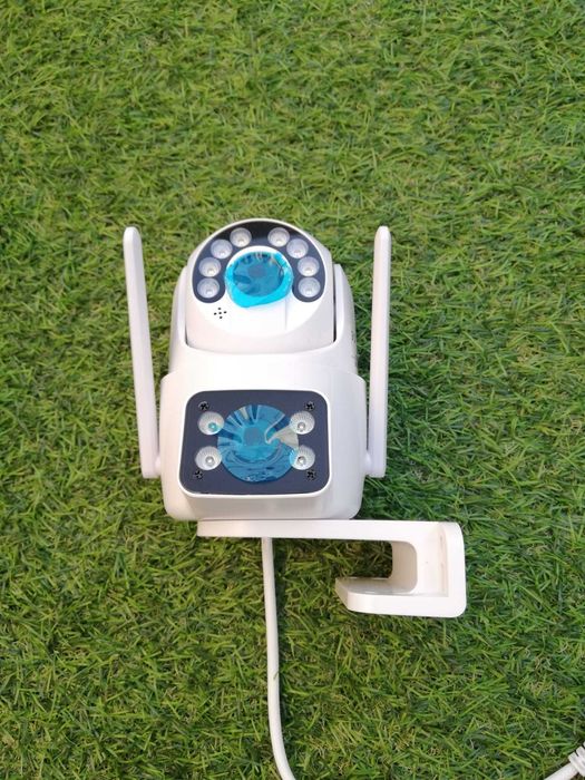 Câmara de Vigilância IP Wifi ou por cabo  Exterior rotativa e fixa