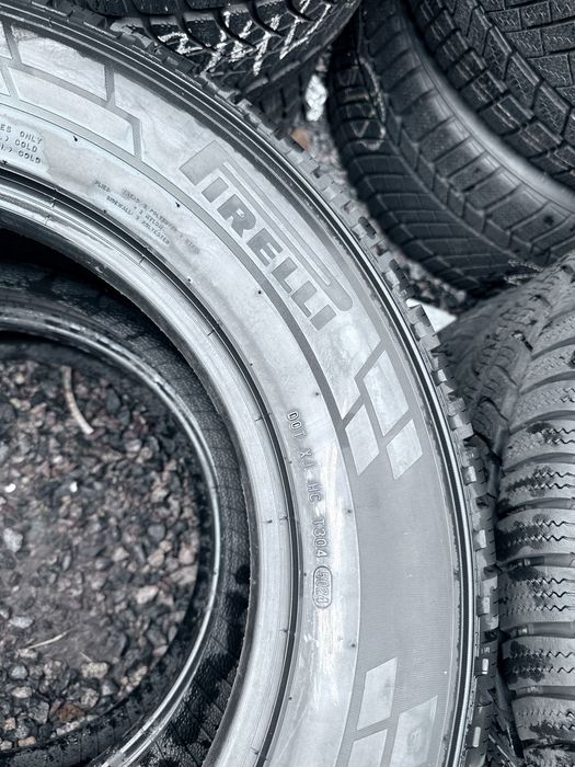 225 65 16 Pirelli Carrier Winter 90% 2024 Шини Зима