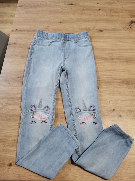 Spodnie dzinsowe r 128 i 134 jak nowe