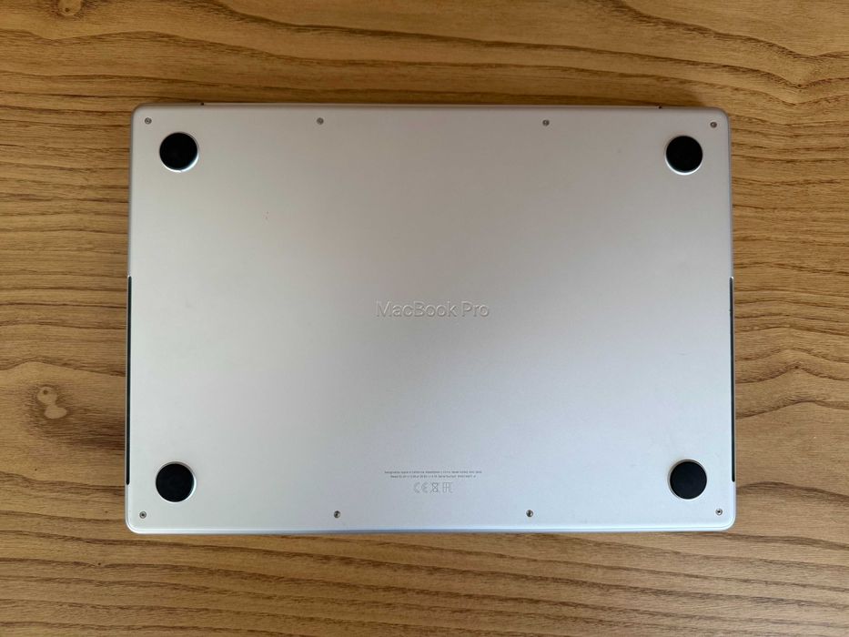 MacBook Pro 14" M1 Pro 16GB/512GB - Impecável