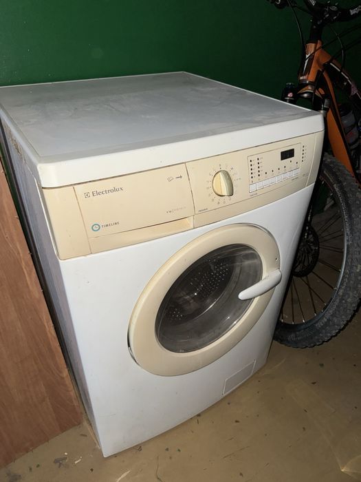 Пральна машина Electrolux