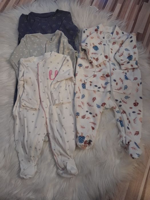 Pajacyki niemowlęce