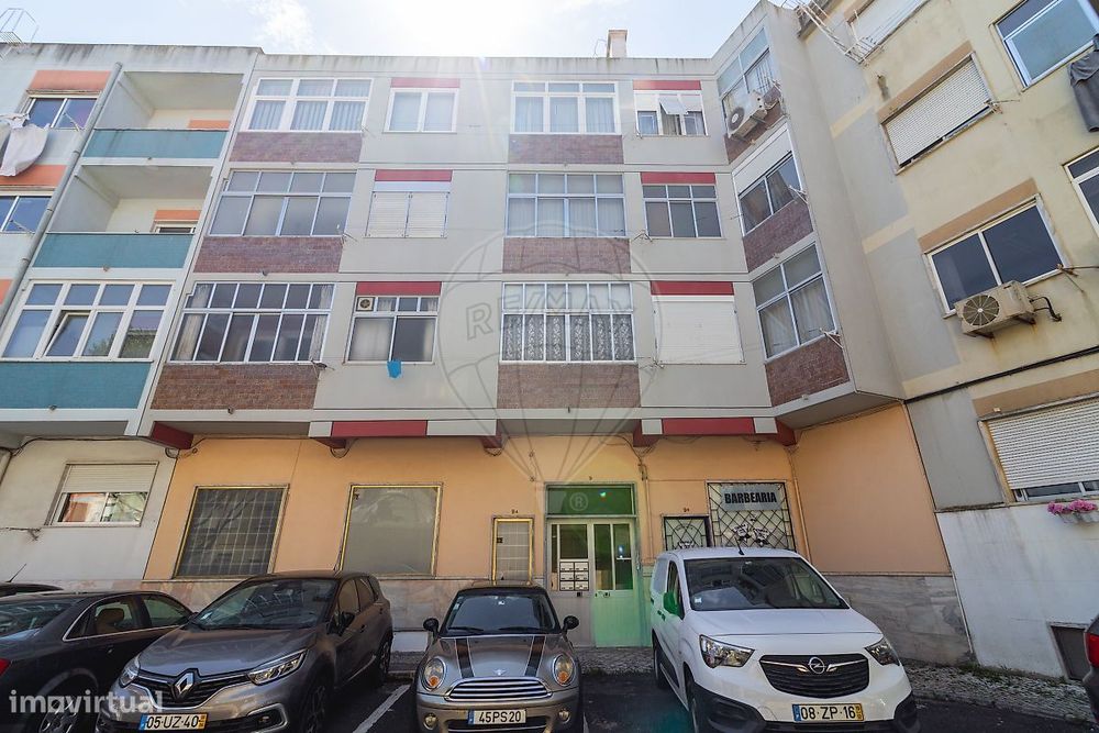 Apartamento T4 para arrendamento