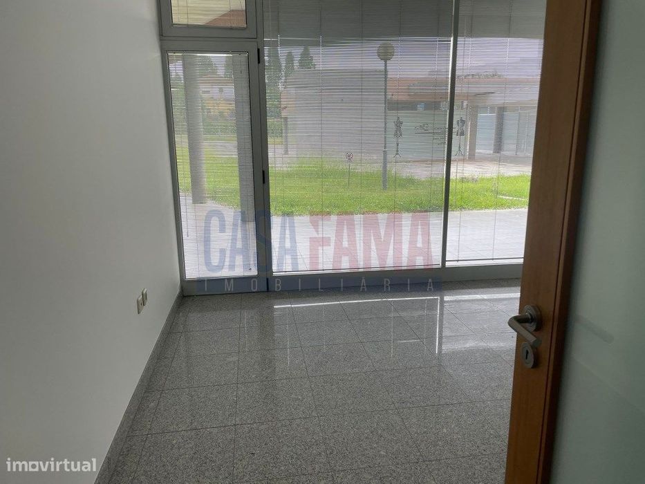 Loja 81 m² para Arrendamento - Trofa