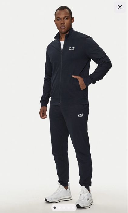 Чоловічий костюм Emporio Armani