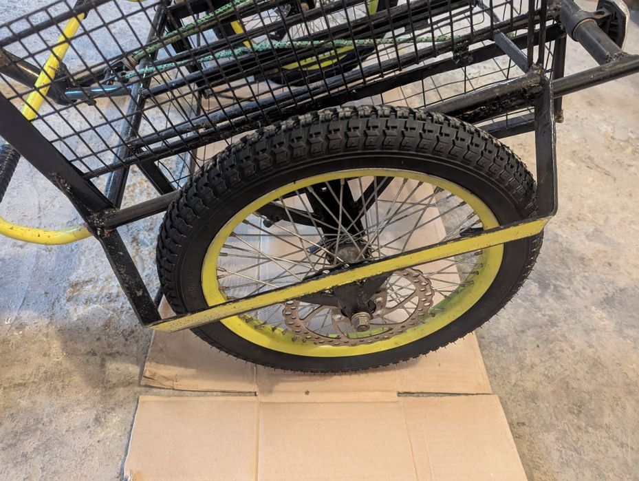 Велопричіп вантажний + нові покришки і камери