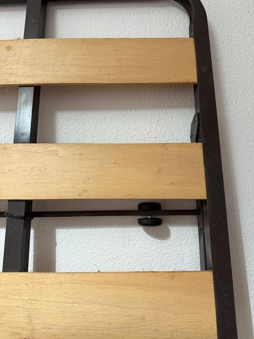 Estrado de cama individual