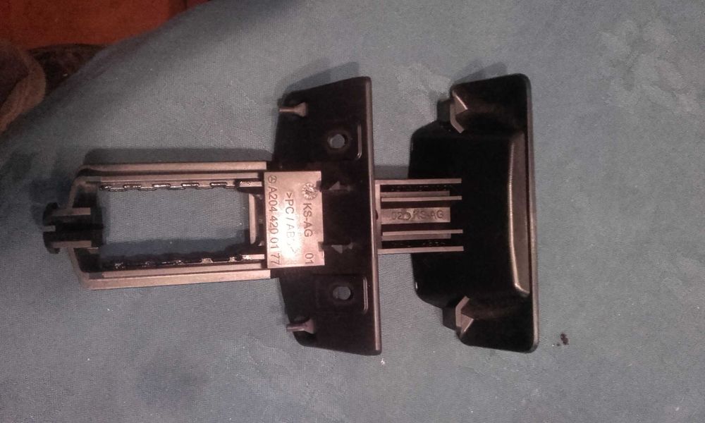 manipulo travão Mercedes