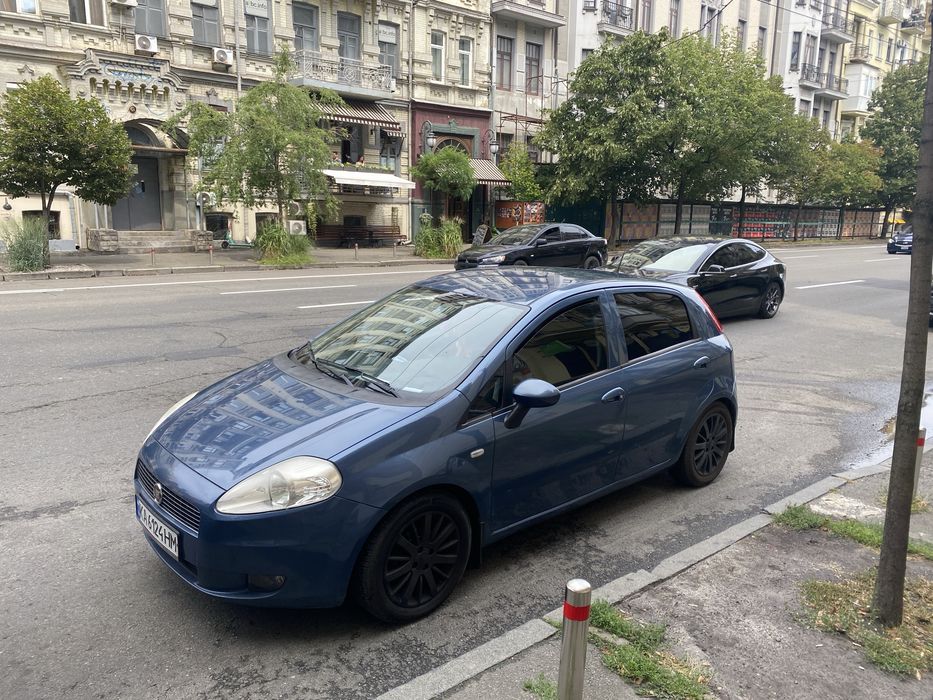 Продам Fiat Grande Punto, автомат,газ/бензин