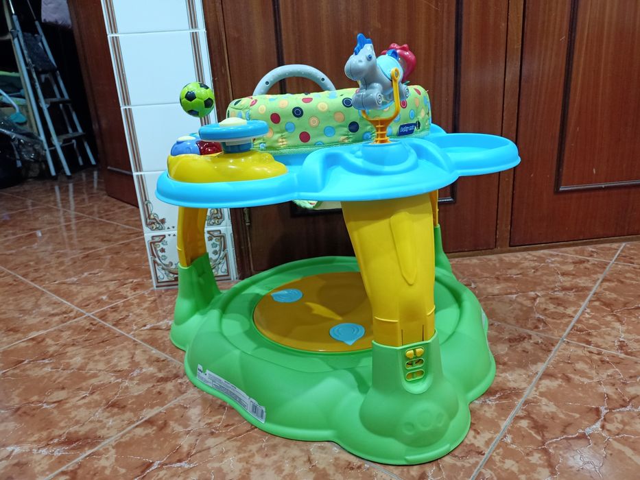 Centro de atividades para bebé casa quarto apartamento vivenda carro.
