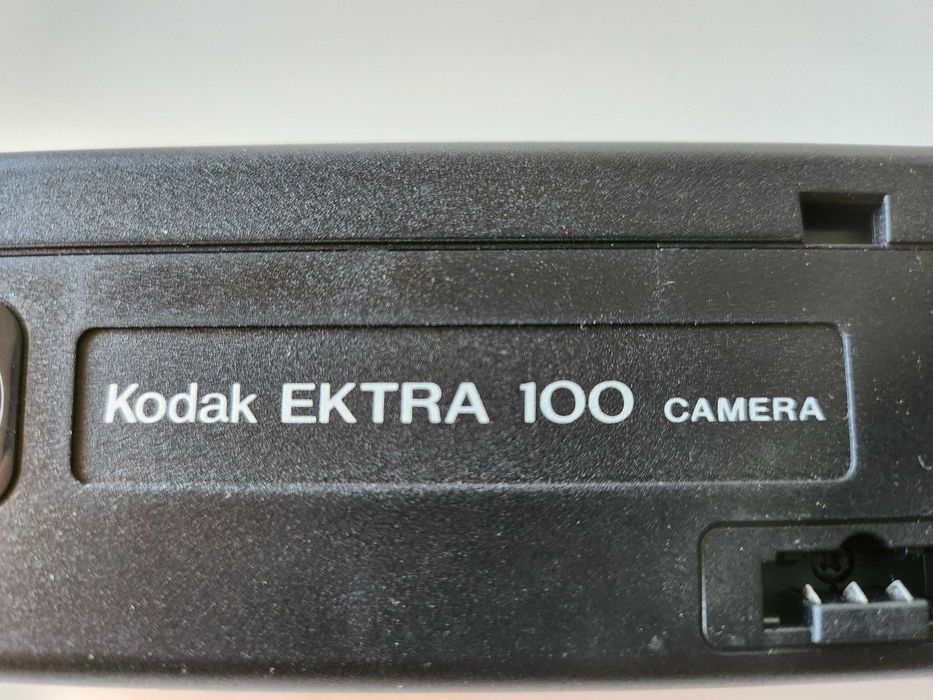 Máquina fotográfica Kodak Ektra 100