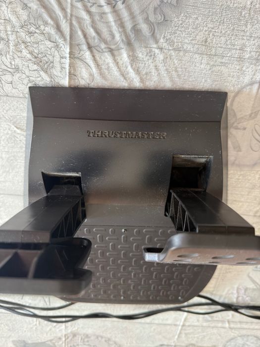 Thrustmaster T100 Force Feedback Racing Wheel