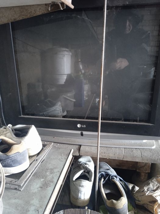 Телік LG на ходу.