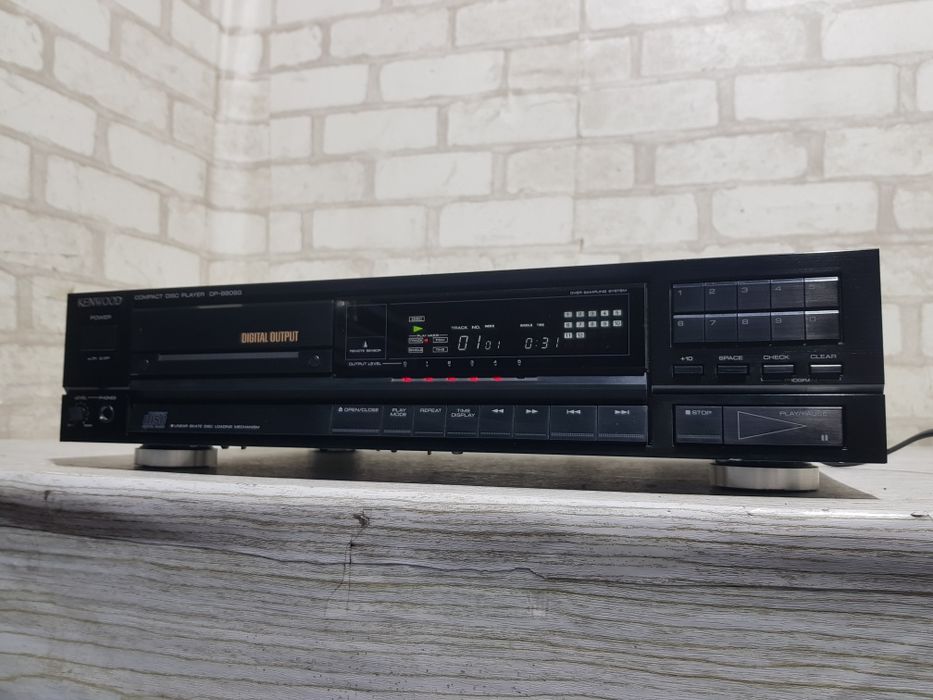 Програвач CD дисків KENWOOD DP 880 SG, Цап PCM56P з Німеччини
