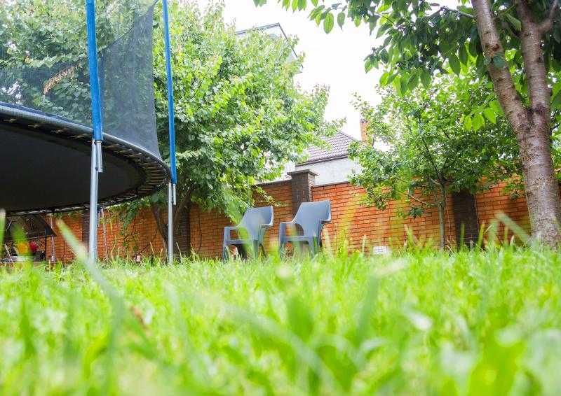 Продам сучасний будинок, 181 м², 6 соток в центрі Авангарду!