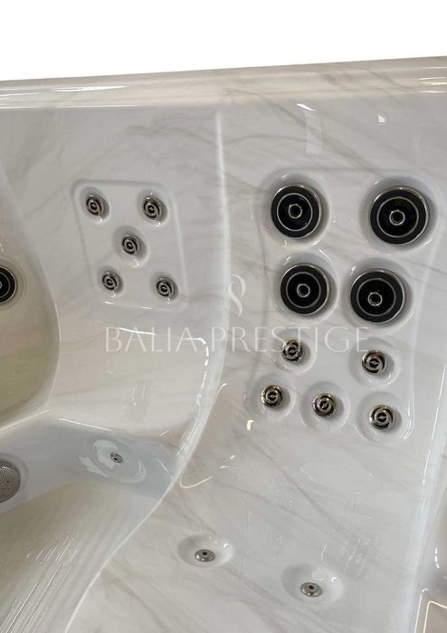 Balia ogrodowa akrylowa nowoczesna STEROWANA MODUŁEM WI-FI BALBOA