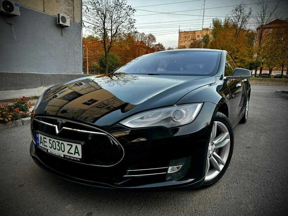 Разборка Tesla Model S 2014 RWD 85 кВт