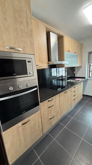 Quarto para Arrendar em Odivelas – 15 Minutos do Metro