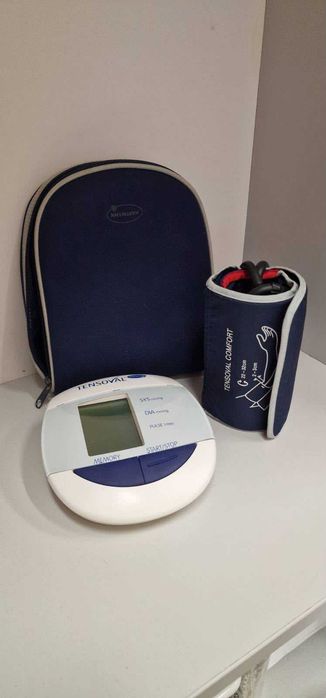 Ciśnieniomierz elektroniczny Hartmann Tensoval Comfort na ramię