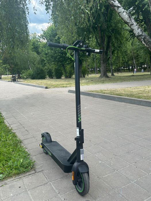 Елетросамокат Aser