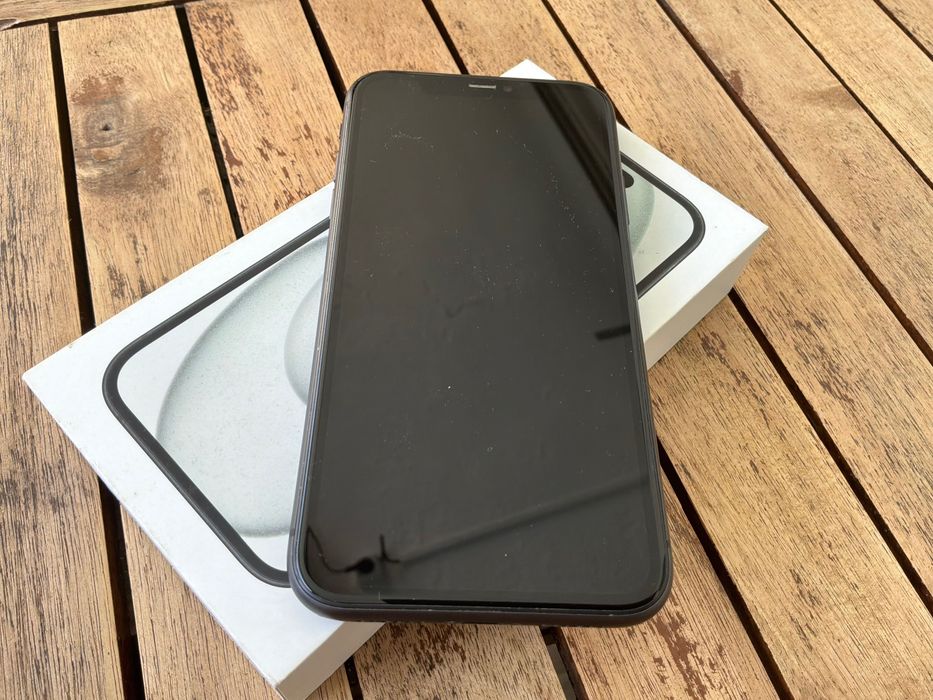 Iphone 11 em excelente estado 64gb