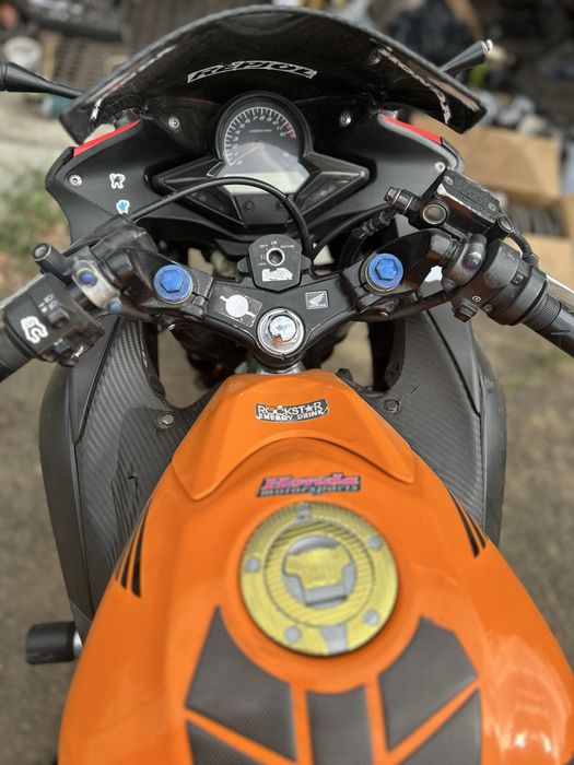 Хонда сбр 125р 2012г