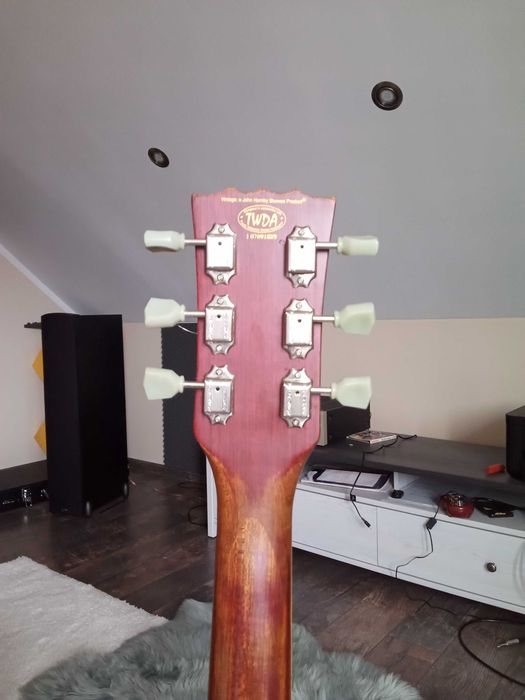 Vintage icon v100