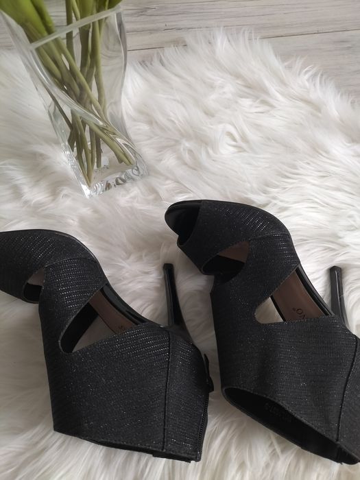 Buty czarne szpilki 38