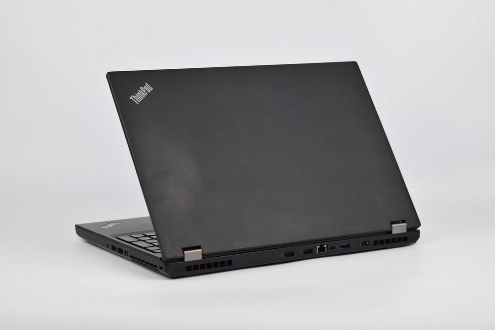 Lenovo ThinkPad P51 i7-6820HQ M2200 16/32гб ssd 512/1тб 15.6" IPS FHD Ноутбук