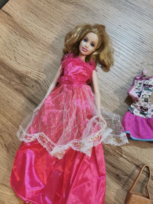 Lalka Barbie Mattel plus 5 zestawie