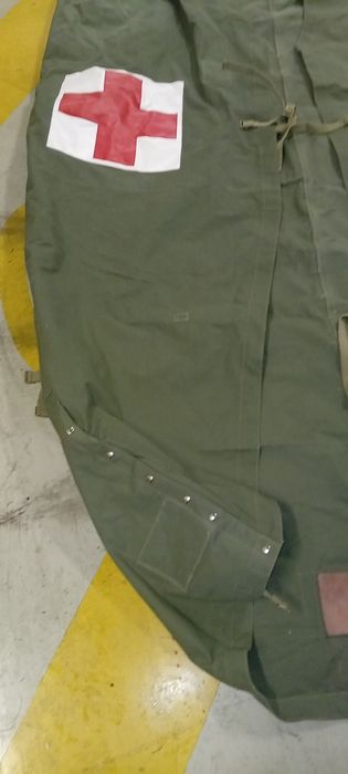 Capota para veiculo militar antigo