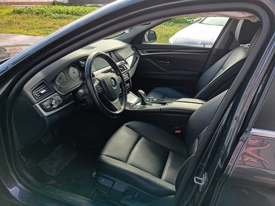 BMW 520 D c/auto - Nacional ( pequeno sinistro )