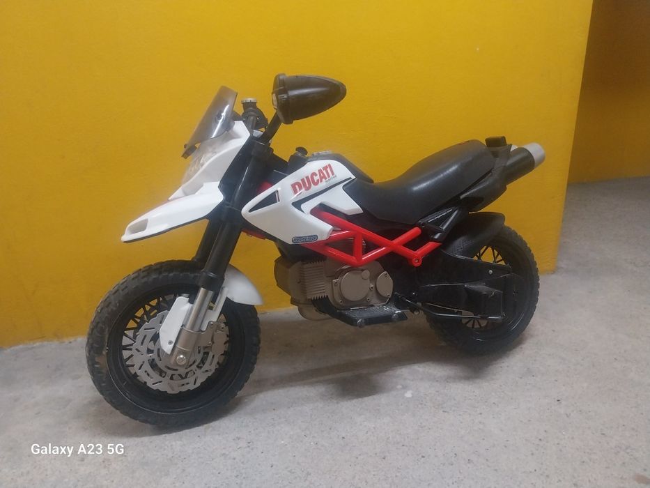 DUCATI  12V Avariada