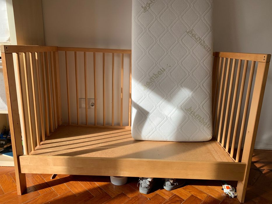Lote completo artigos de bebé (IKEA + Nurse) – Graça, Lisboa