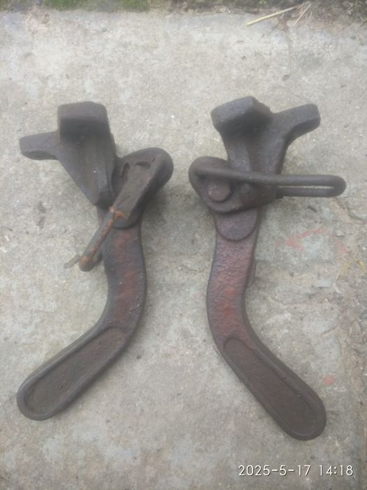 Замки для бортів