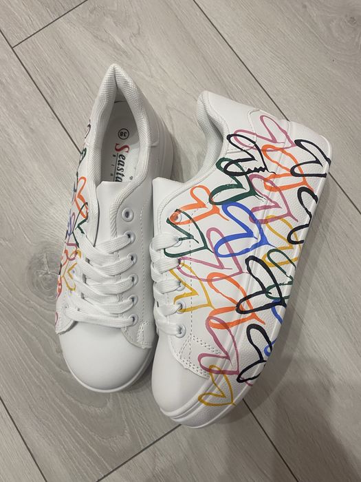 Buty sportowe sneakersy serca